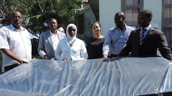 Strategis Insurance Yakamdhi Msaada wa Vifaa vya Wodi ya Wazazi Hospitali ya Mnazi Mmoja Zanzibar